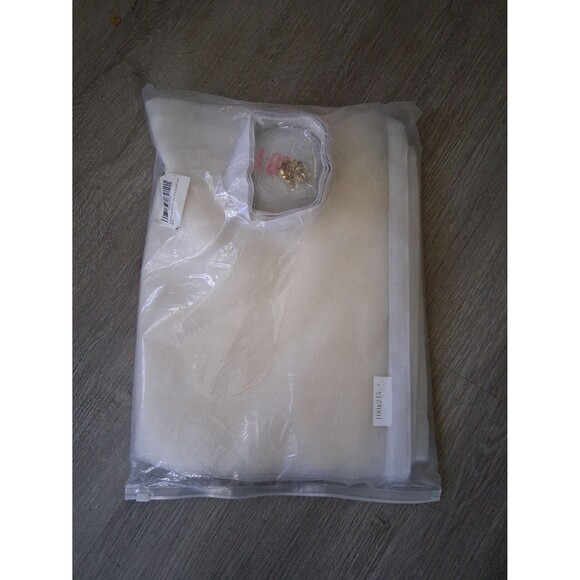 100" x 245" Magnetic Mesh Screen Door White NEW in Package - Picture 3 of 4